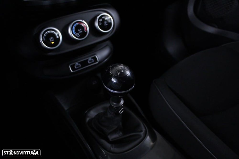 Fiat 500X 1.3 MJ Urban - 32