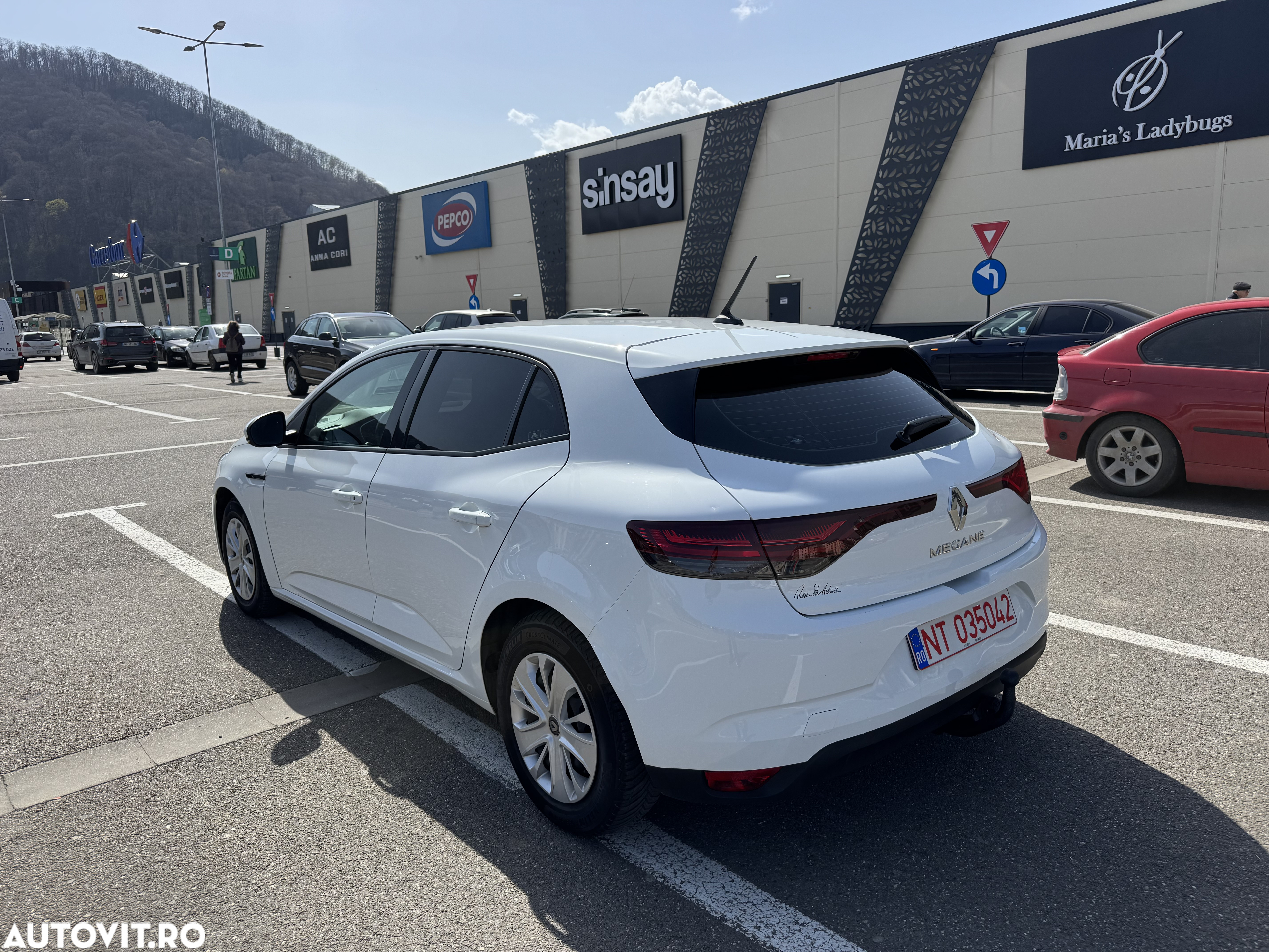 Renault Megane BLUE dCi 115 GT LINE - 4