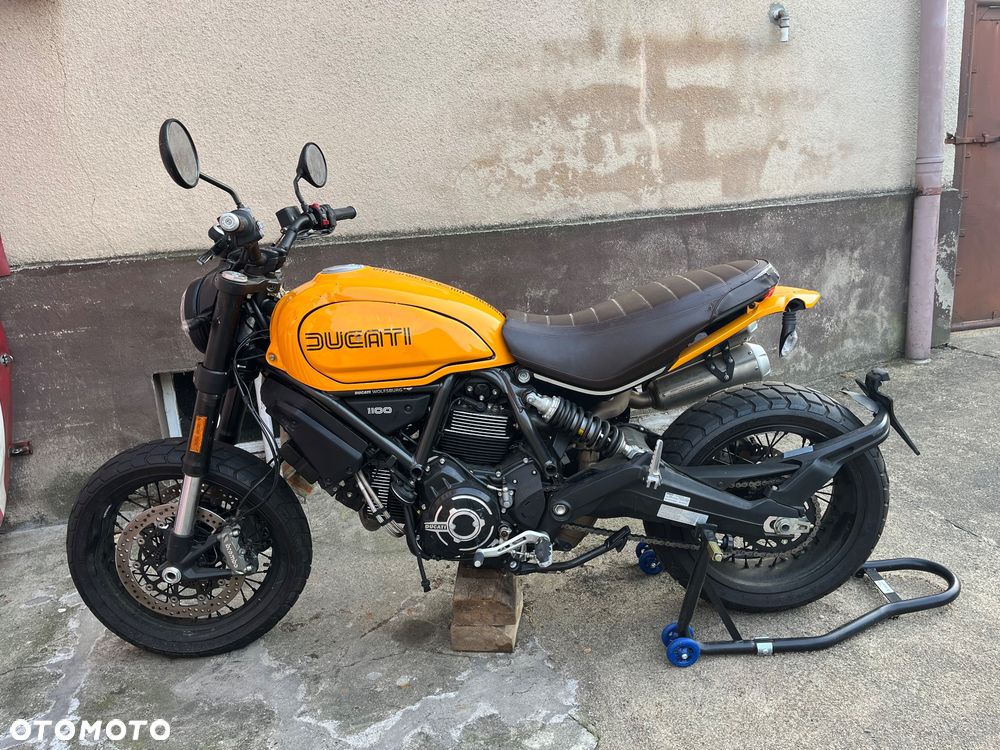 Ducati Scrambler - 1