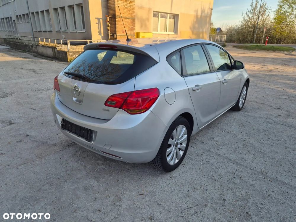 Opel Astra 1.7 CDTI DPF Design Edition - 14
