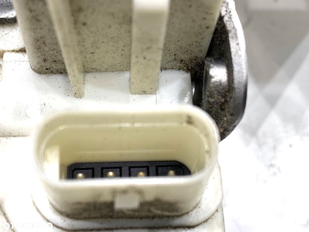 ZAMEK DRZWI LEWY PRZÓD  MERCEDES-BENZ SPRINTER 3,5-t Tourer Bus (B907) 2018 - 2022 317 CDI - 4