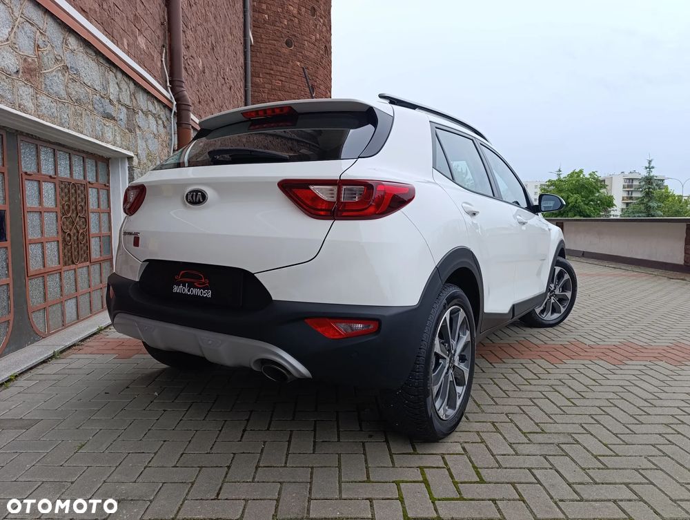 Kia Stonic 1.4 L - 13