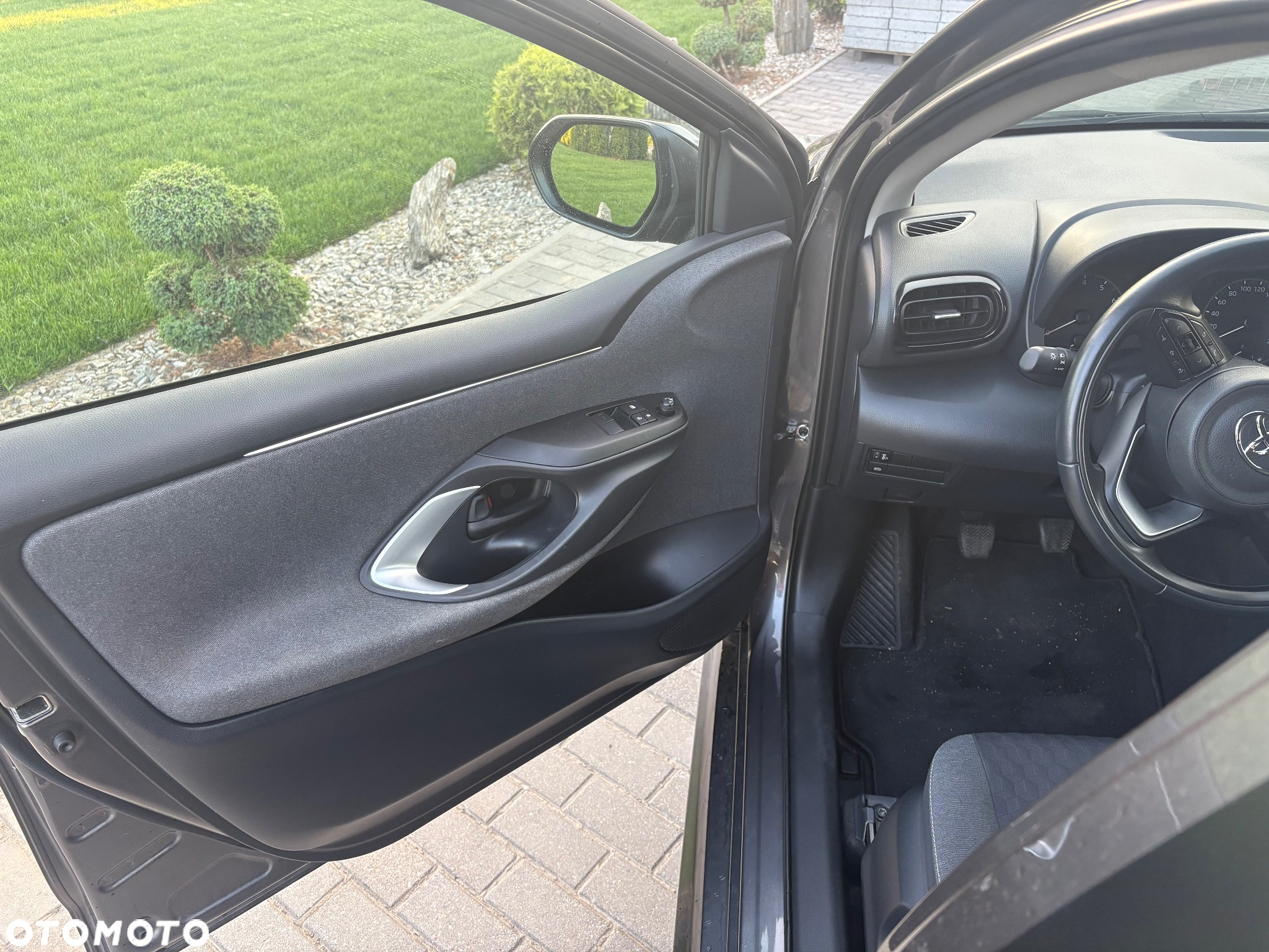 Toyota Yaris 1.0 Comfort - 11