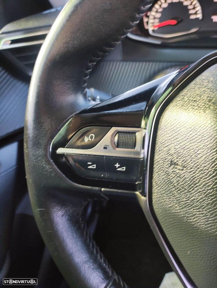 Peugeot 2008 1.5 BlueHDi Active Pack - 20