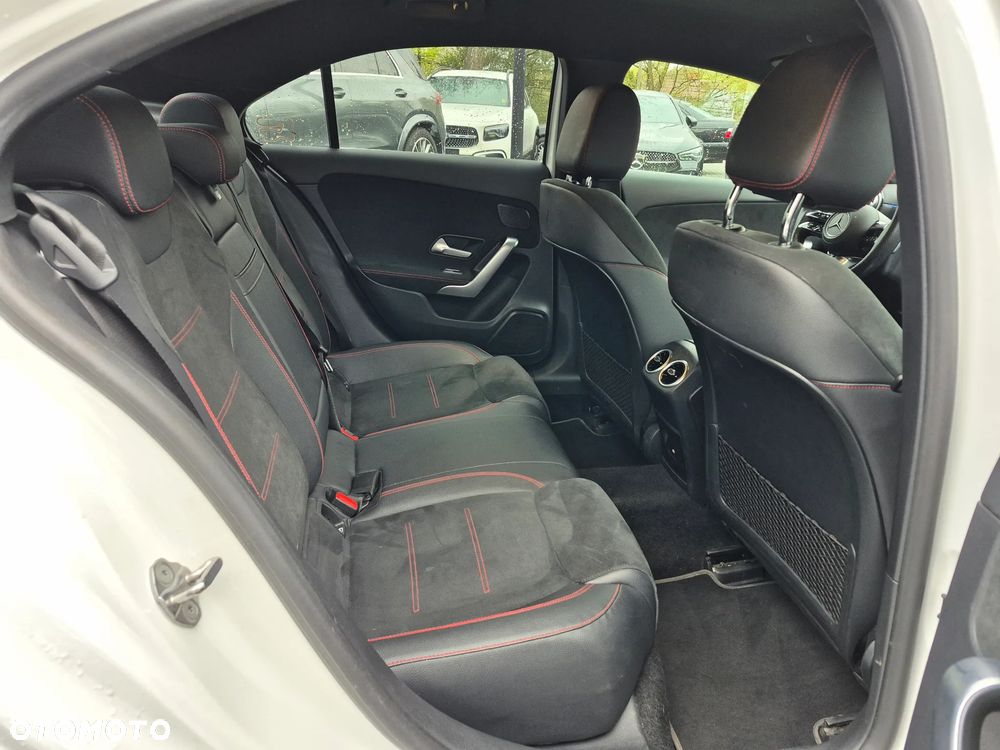 Mercedes-Benz Klasa A 200 AMG Line 7G-DCT - 27