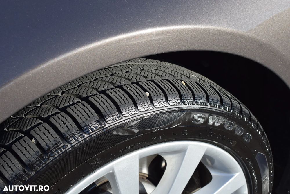 BMW Seria 5 525d xDrive Aut. - 33