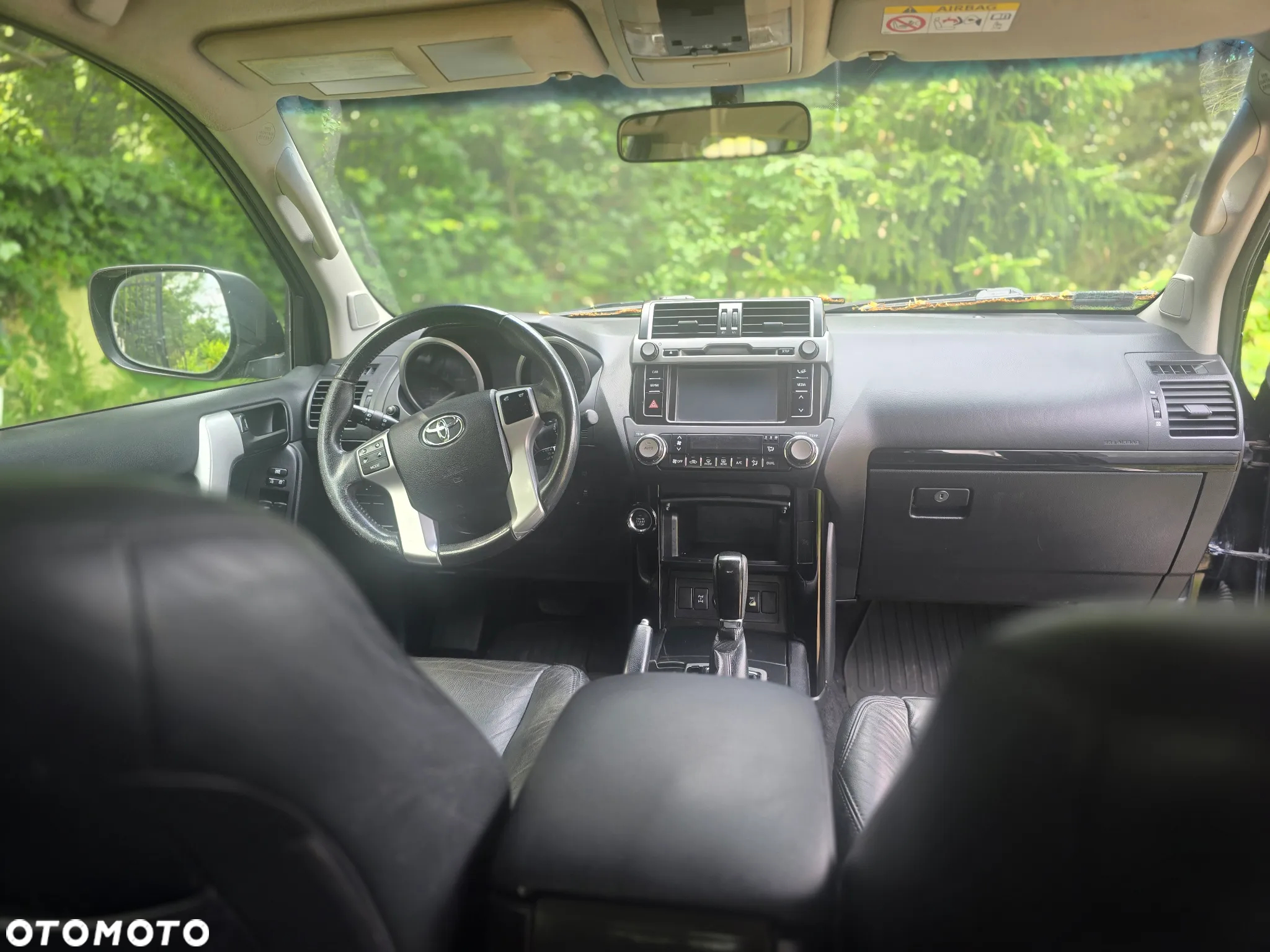 Toyota Land Cruiser - 12