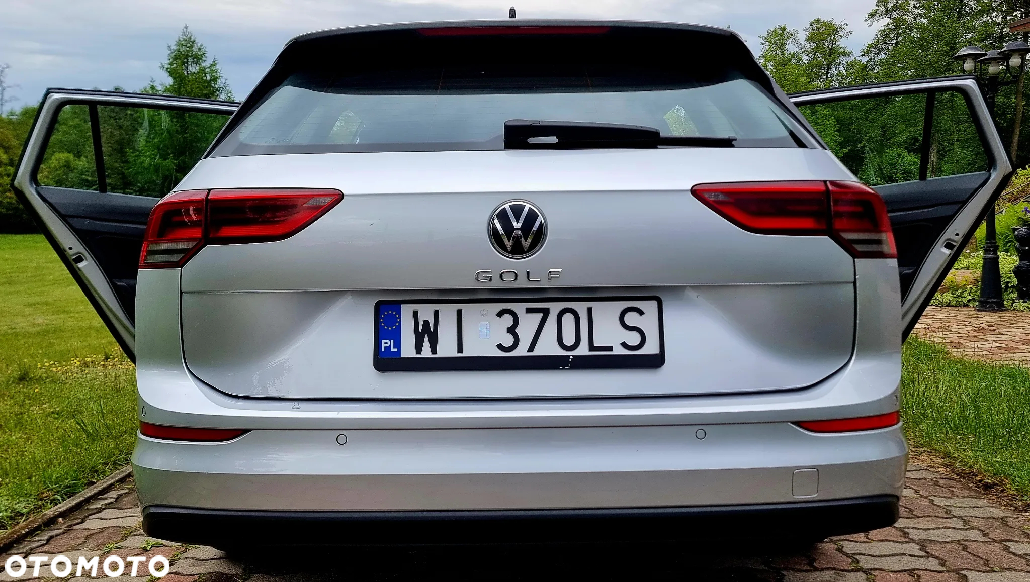 Volkswagen Golf - 10