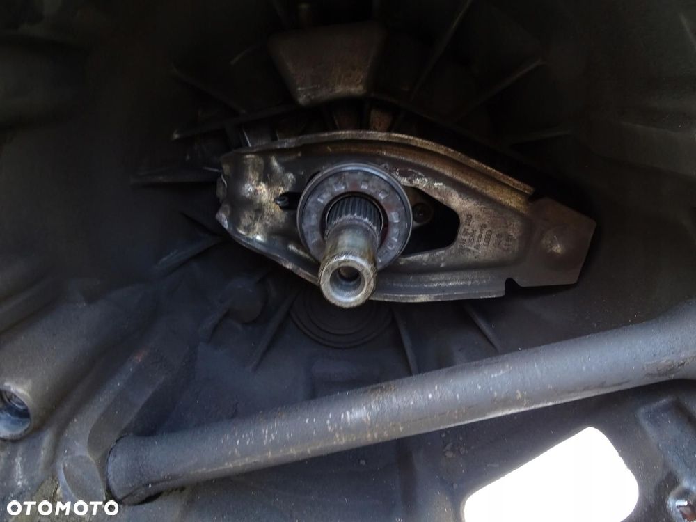 SKRZYNIA BIEGÓW LSA 2.0 TDI CGL AUDI Q5 8R QUATTRO MANUALNA - 8