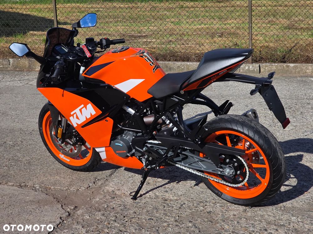 KTM RC 125 - 21