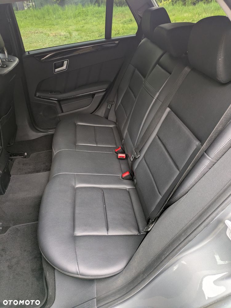 Mercedes-Benz Klasa E 250 CDI 4Matic 7G-TRONIC Avantgarde - 24