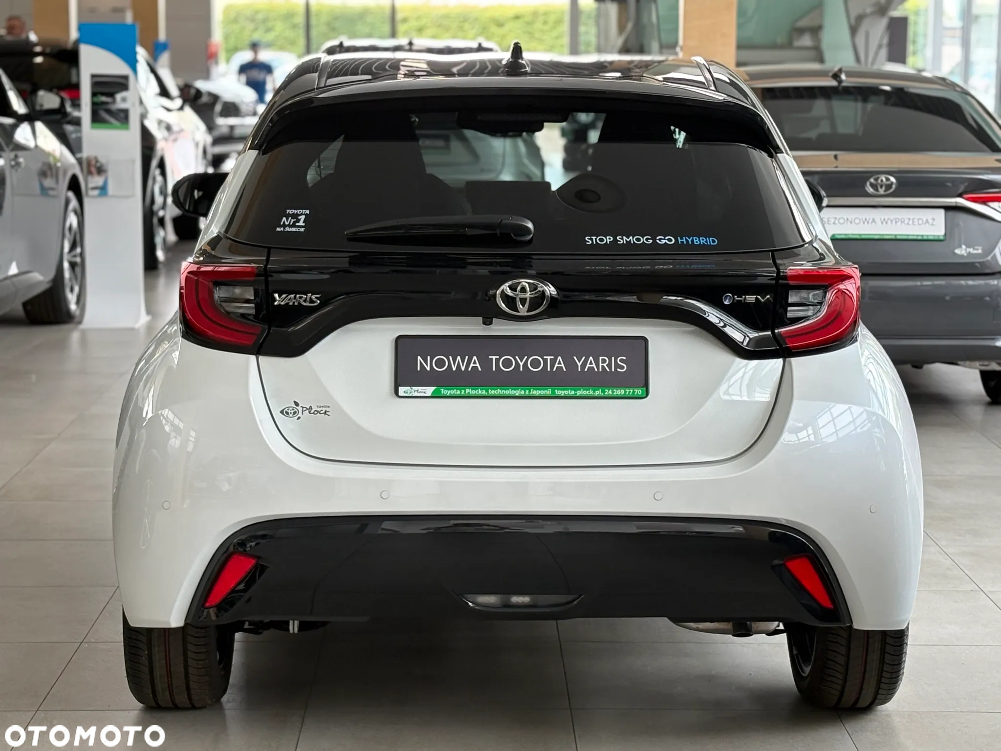 Toyota Yaris Hybrid 1.5 Executive - 4