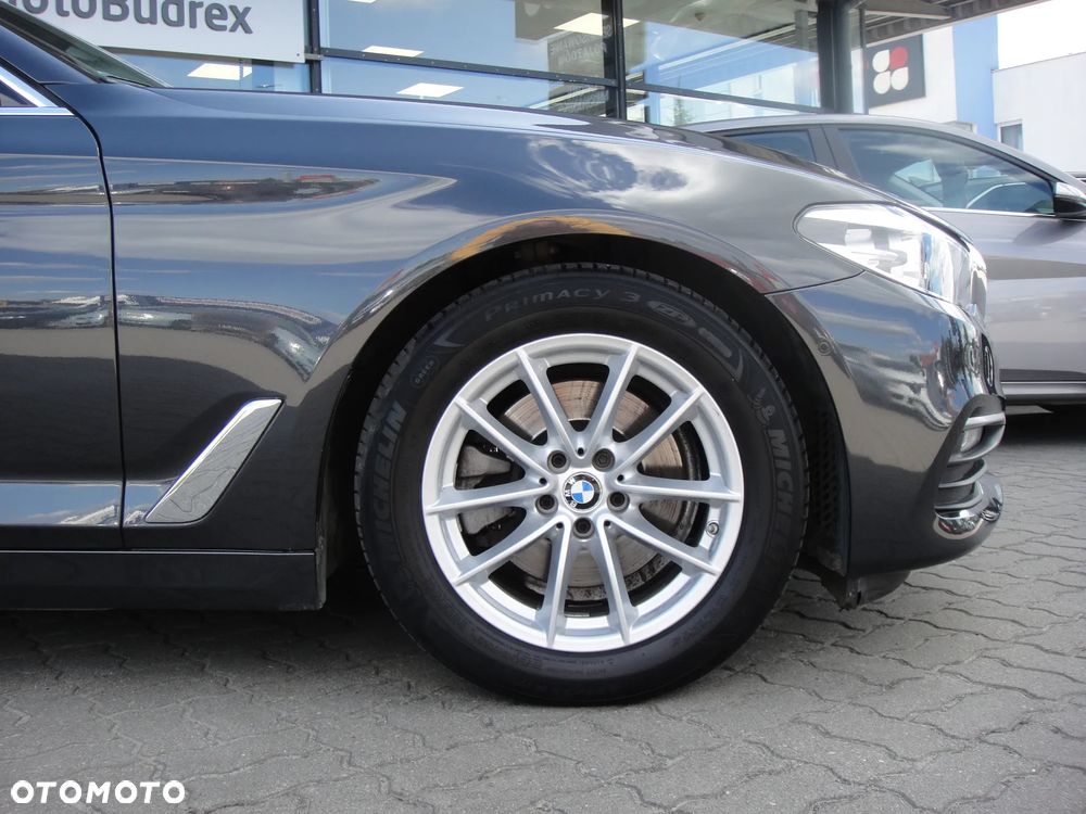 BMW Seria 5 - 10