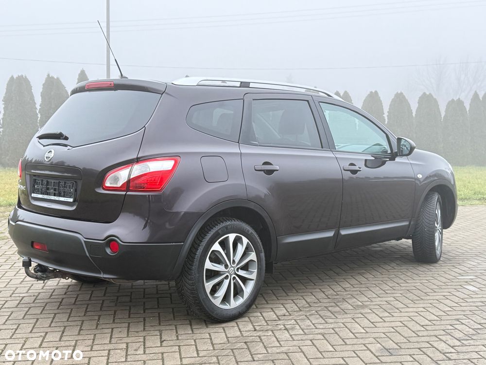 Nissan Qashqai+2 - 12