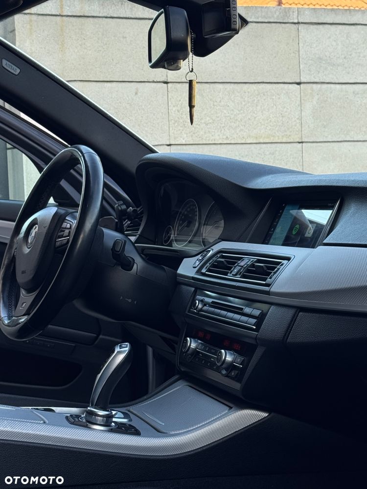 BMW Seria 5 530d xDrive - 8