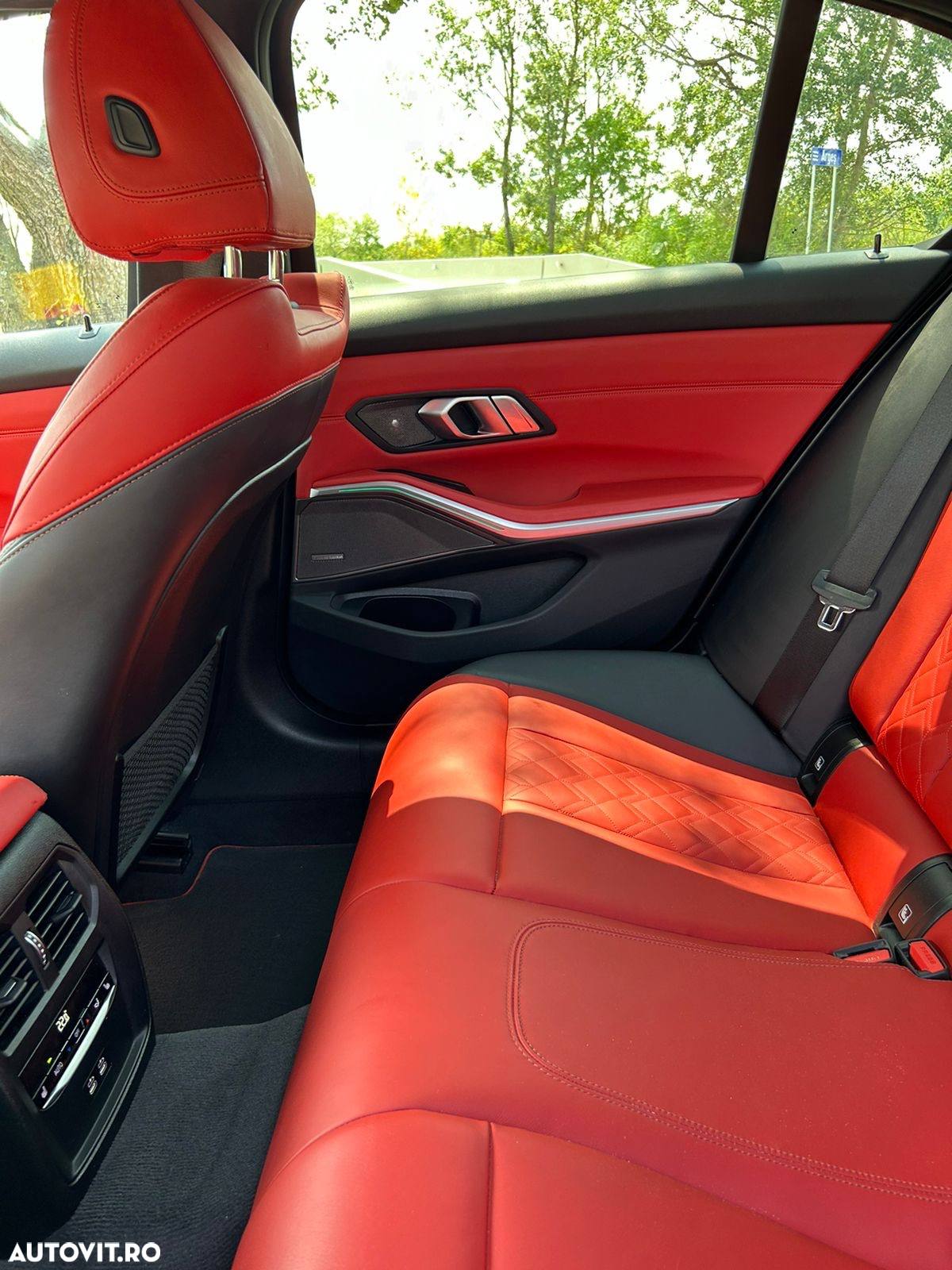 BMW Seria 3 330e Aut. M Sport - 2