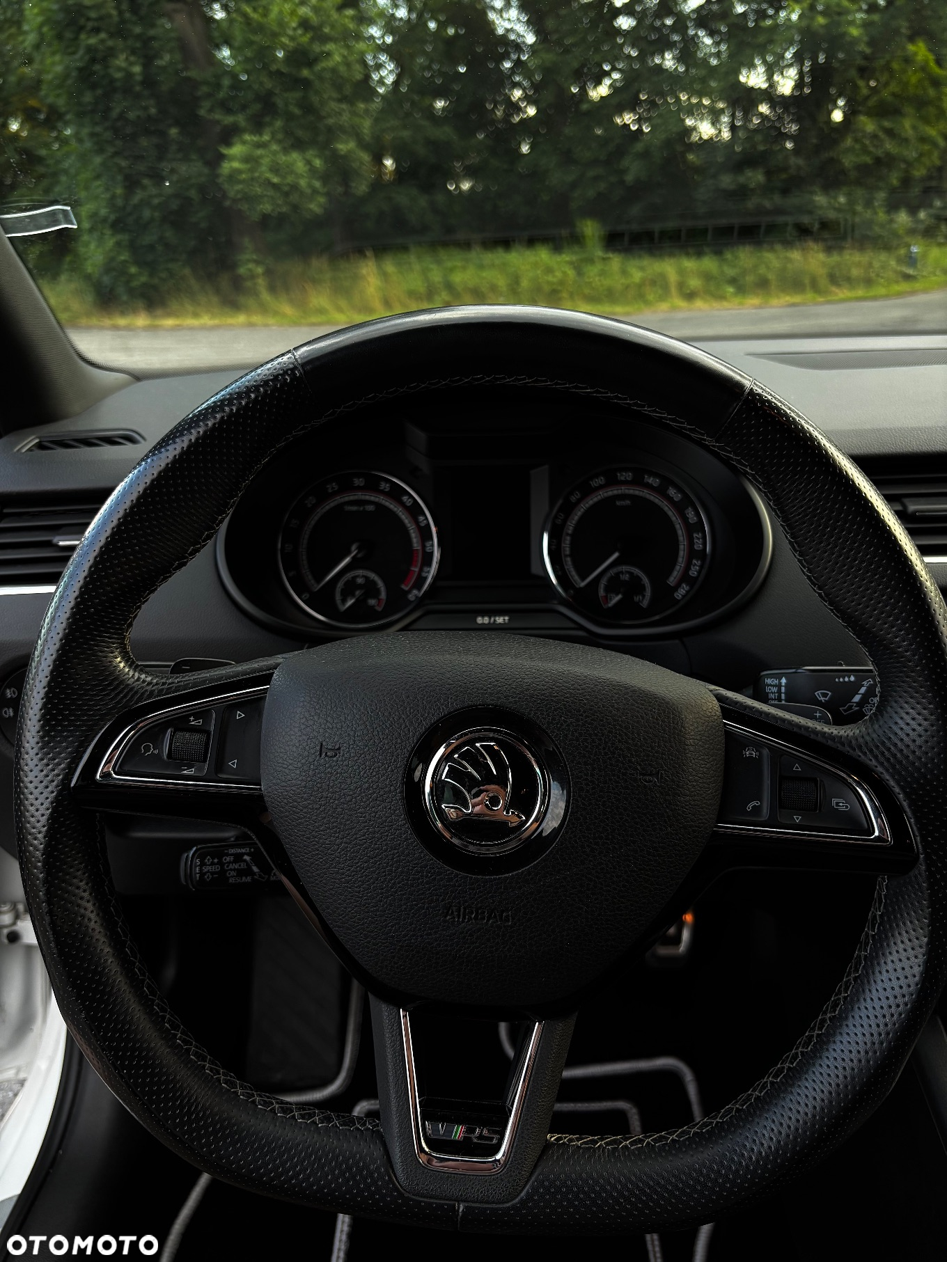Skoda Octavia 2.0 TDI RS DSG - 29