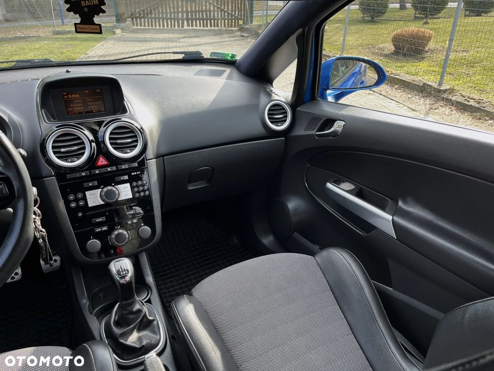 Opel Corsa 1.6 Turbo OPC - 15
