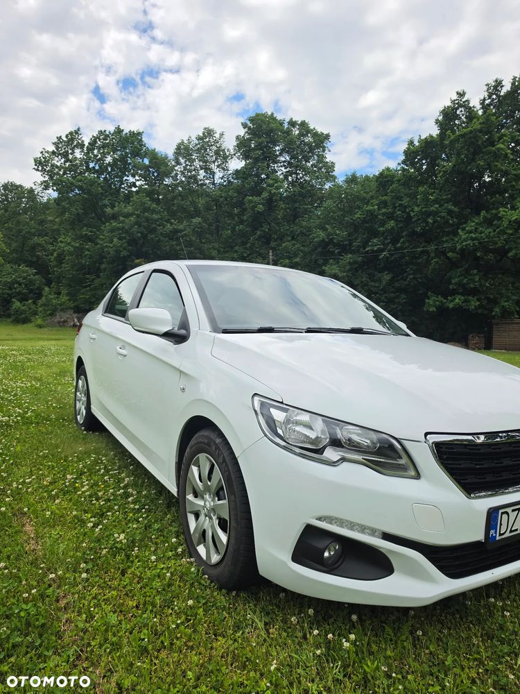 Peugeot 301 1.6 BlueHDi Active - 2