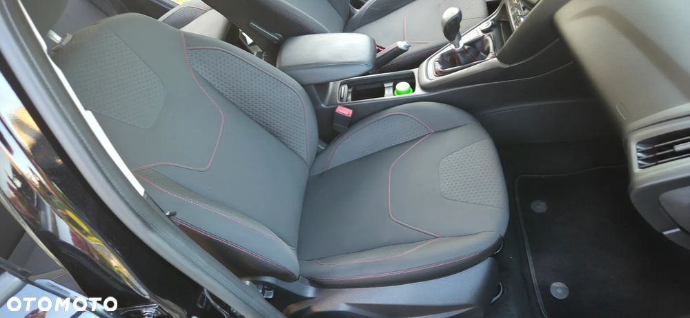 Ford Focus 2.0 TDCi ST-Line ASS - 20