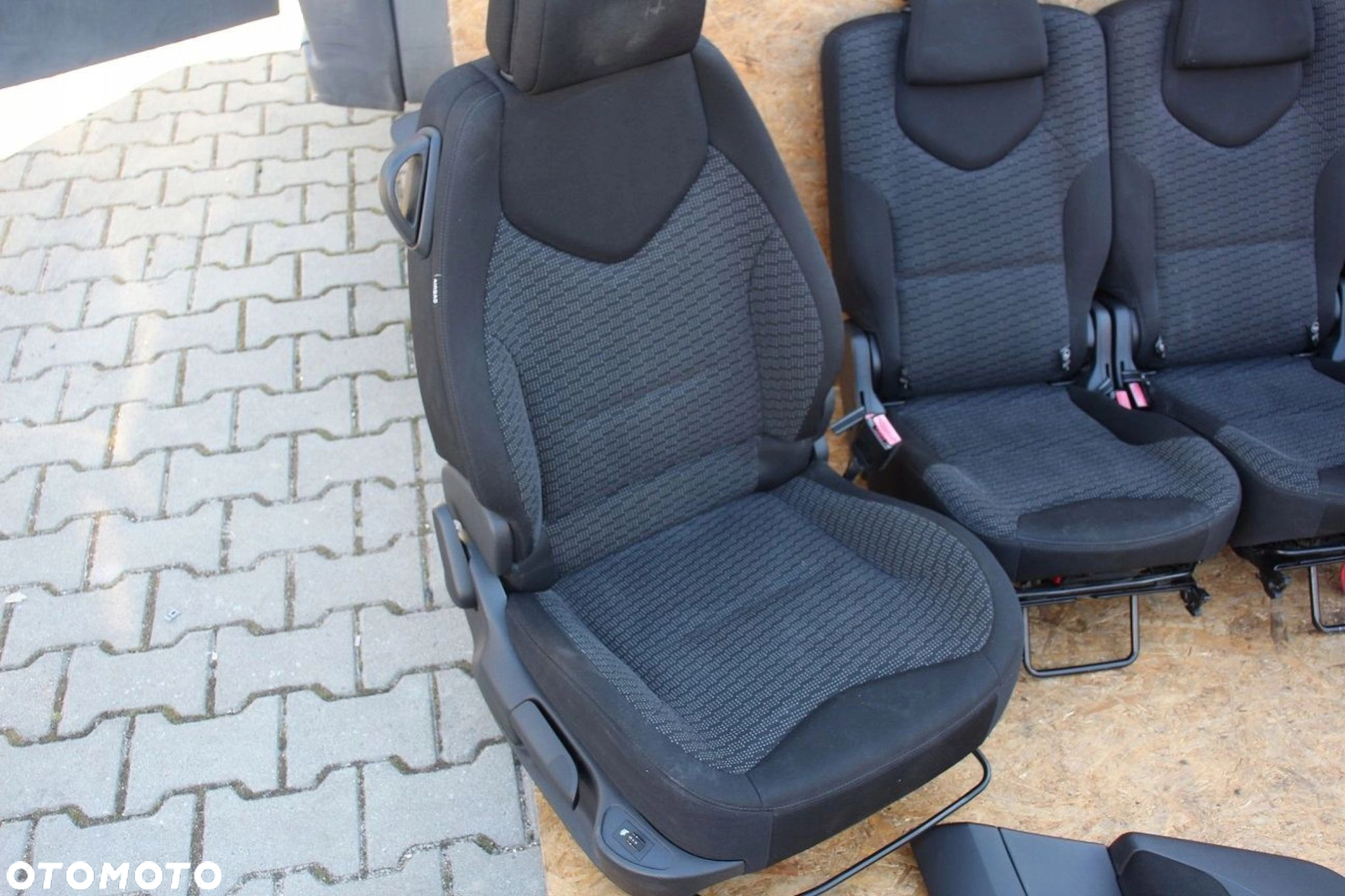 Fotele kanapa boczki stoliki PEUGEOT 308 T7 SW kombi zestaw grzane - 7