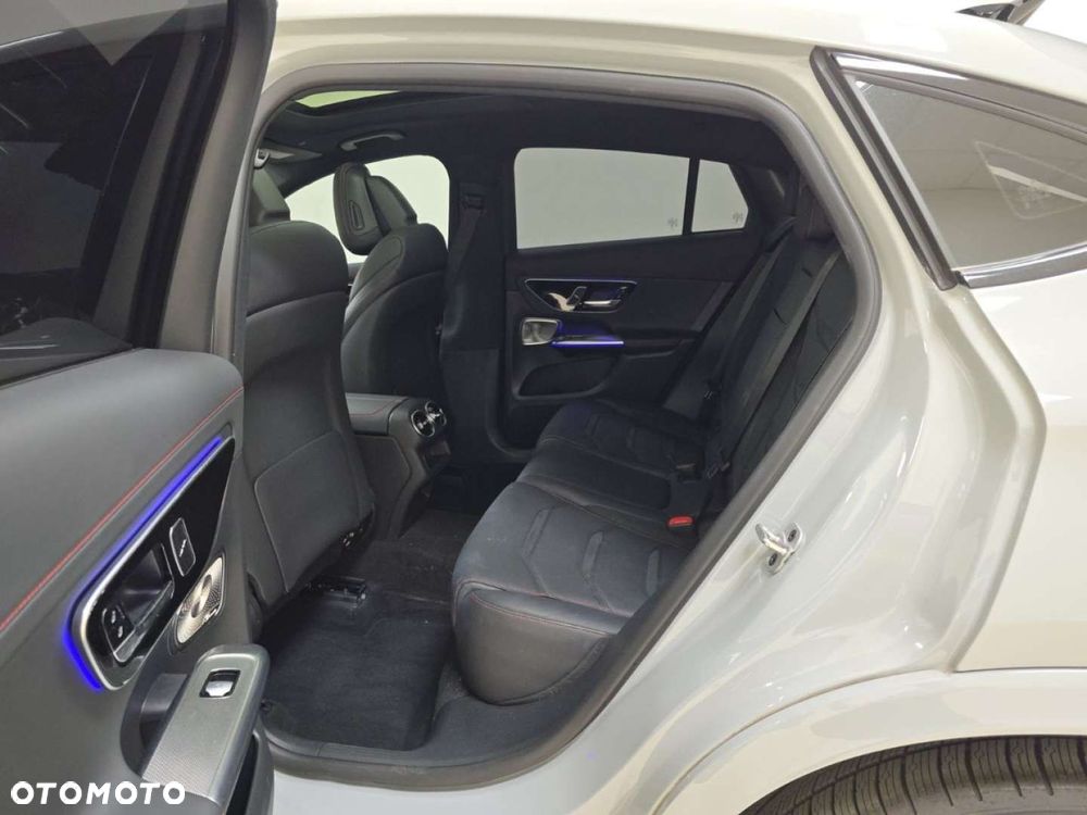 Mercedes-Benz GLC - 16