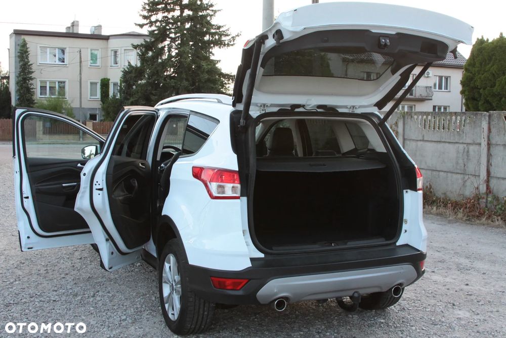 Ford Kuga 2.0 TDCi 2x4 Titanium - 18