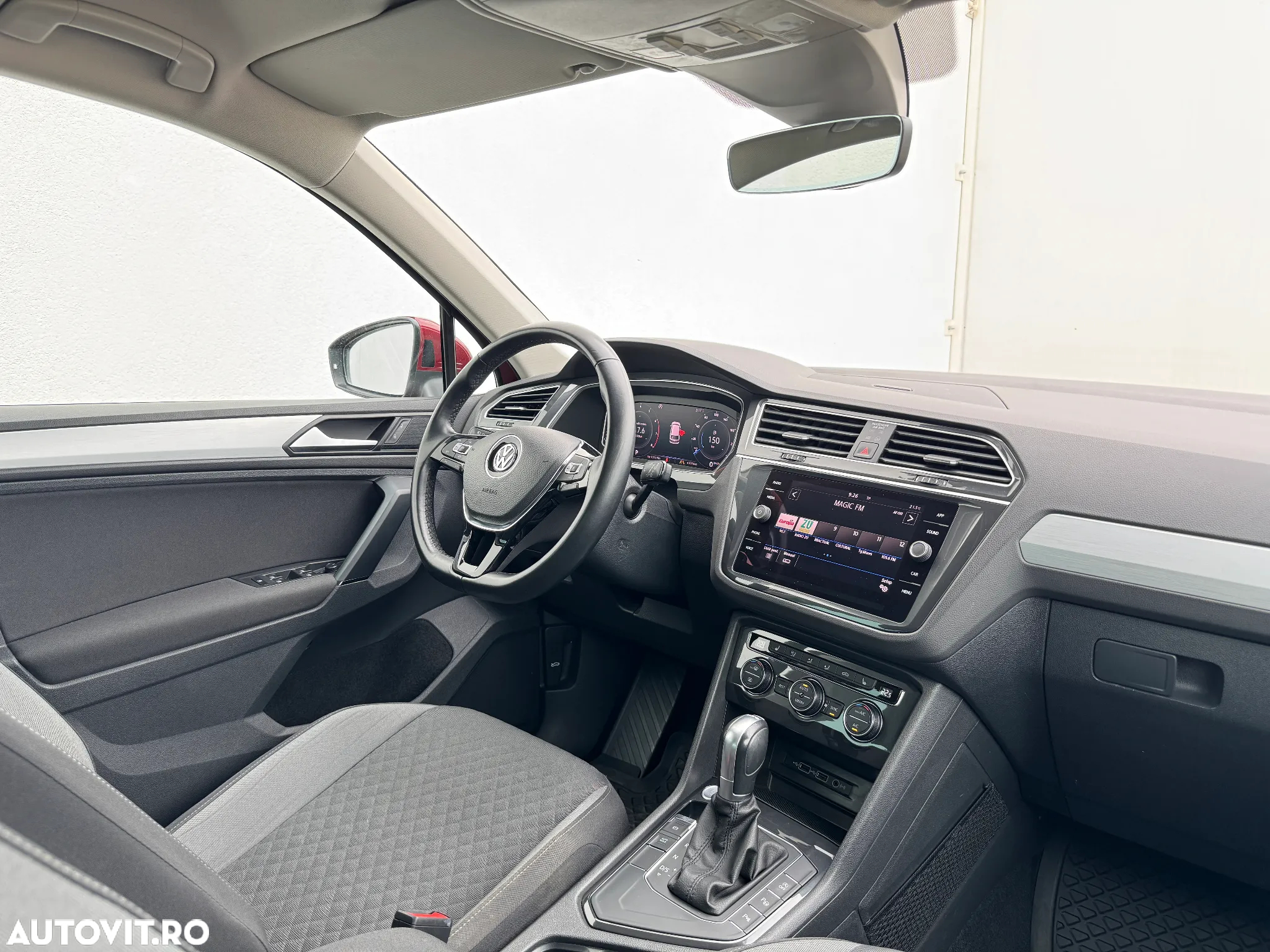 Volkswagen Tiguan 1.5 TSI ACT DSG Comfortline - 6