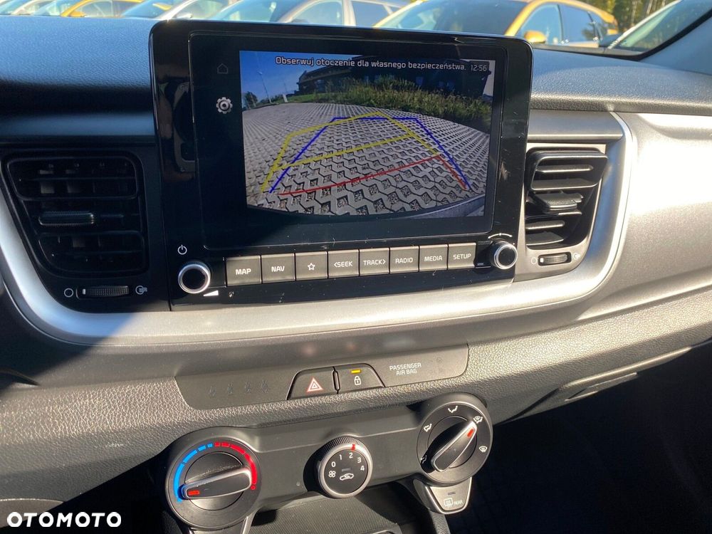 Kia Stonic - 23