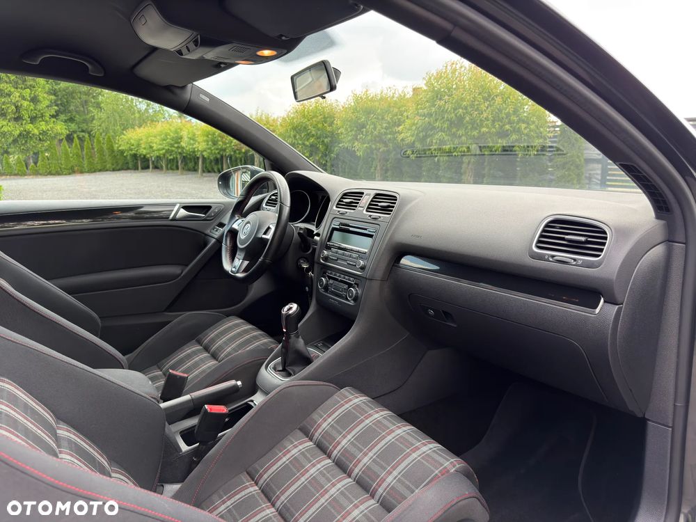 Volkswagen Golf 2.0 GTI - 39