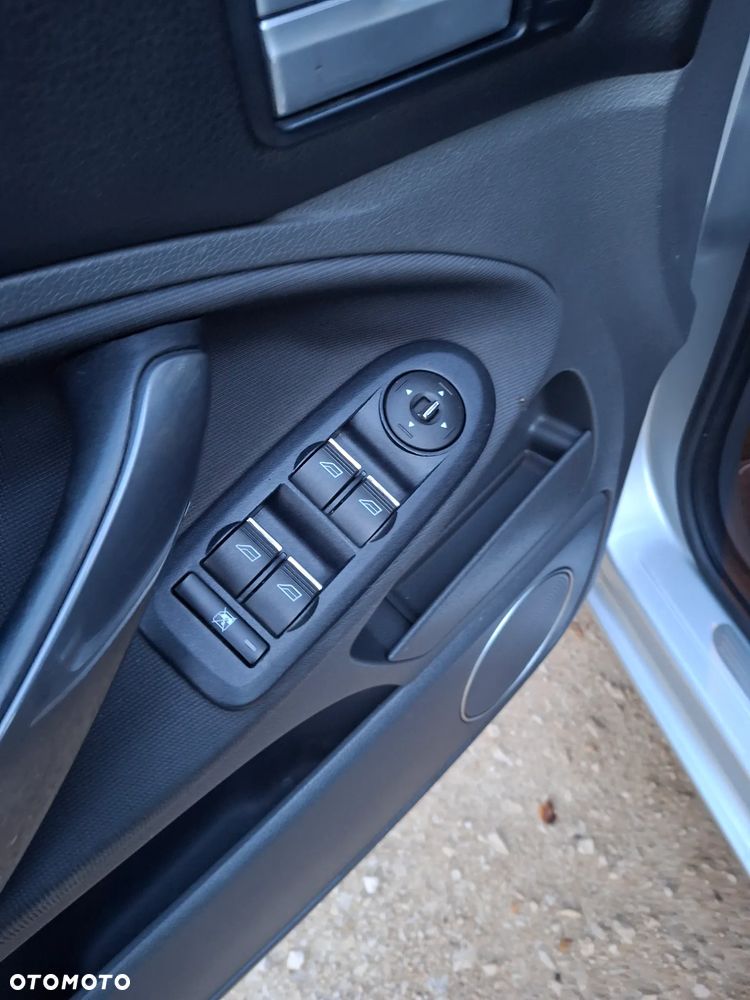 Ford C-MAX - 15