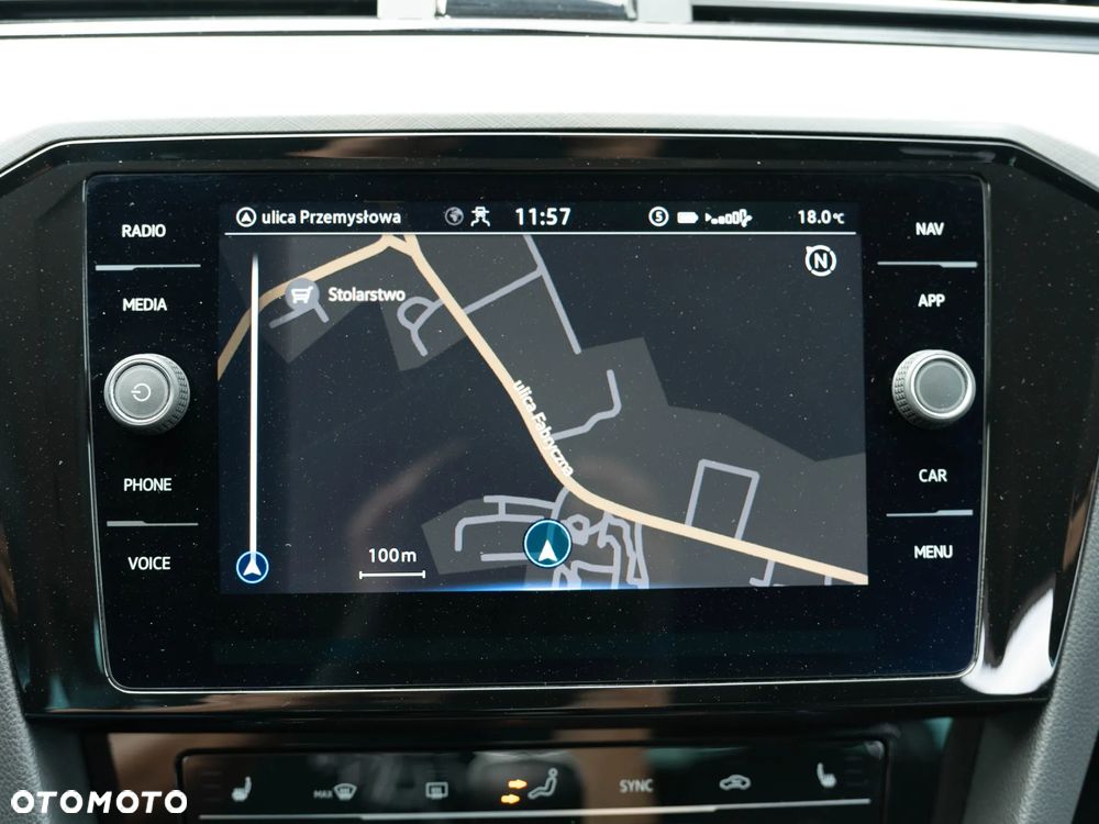 Volkswagen Passat Variant 1.5 TSI EVO Elegance - 26