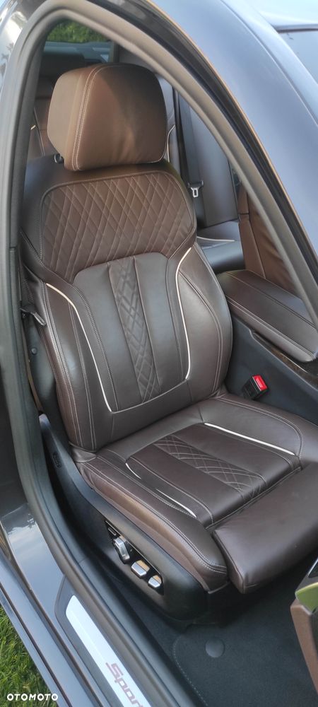 BMW Seria 5 530i Sport Line sport - 11