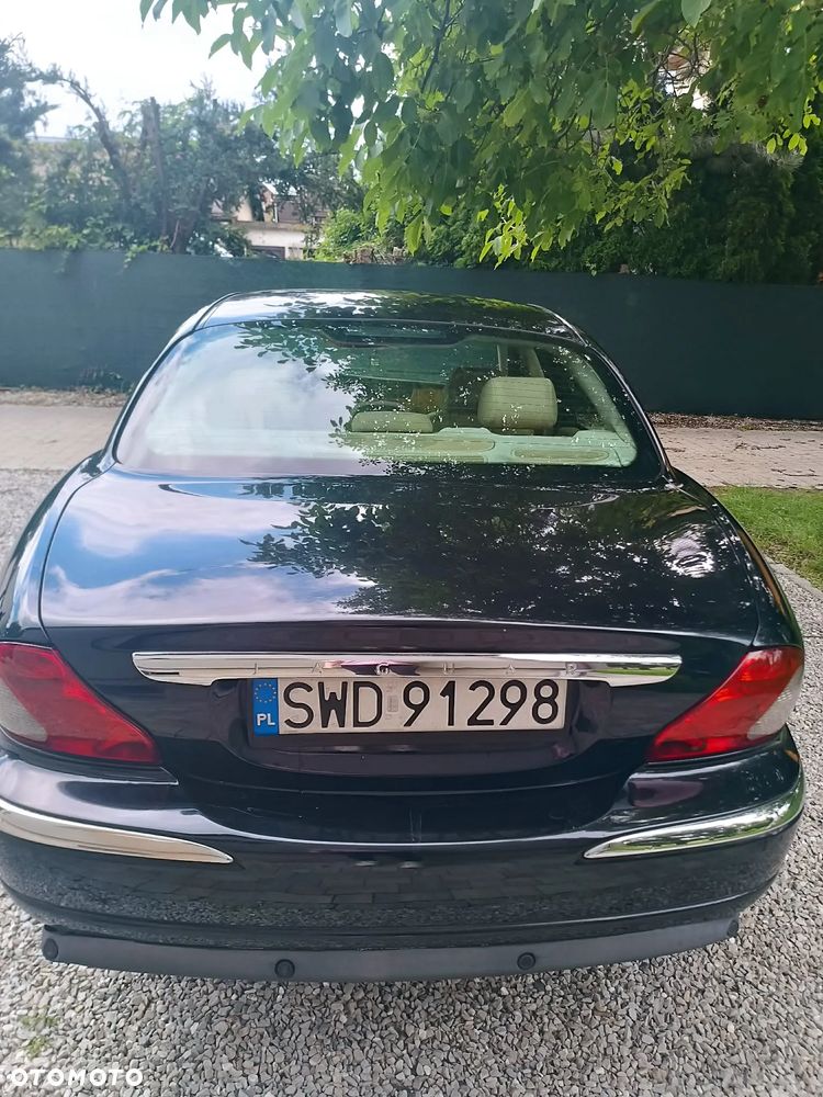 Jaguar X-Type - 18