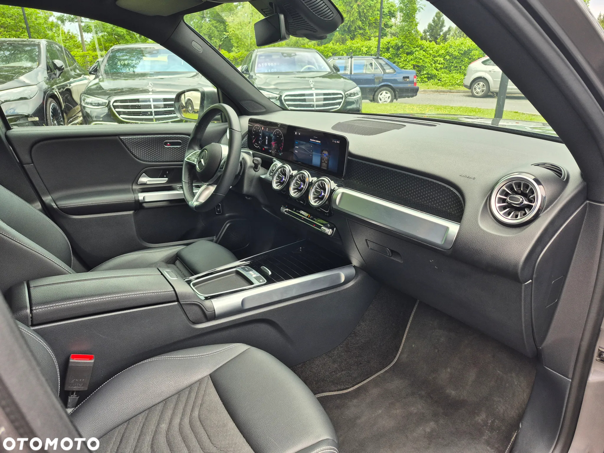 Mercedes-Benz GLB 200 Progressive 7G-DCT - 31