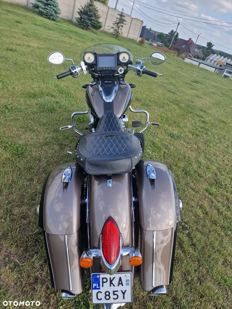 Indian Roadmaster - 8