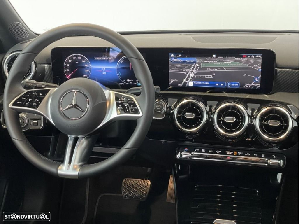Mercedes-Benz A 250 e - 12