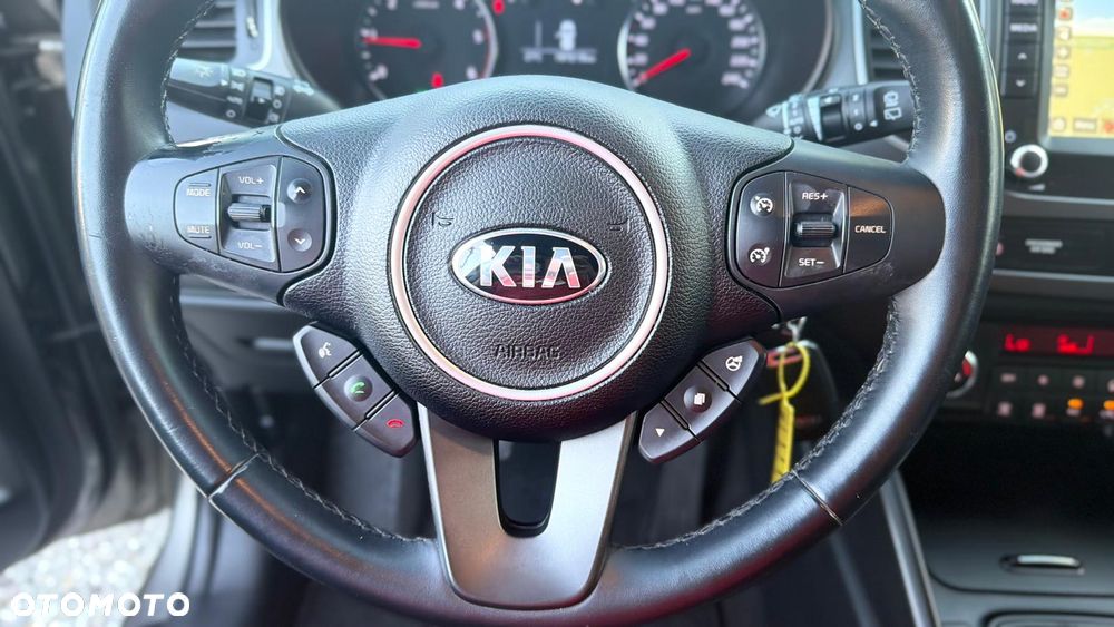 Kia Carens 1.7 CRDi XL - 33
