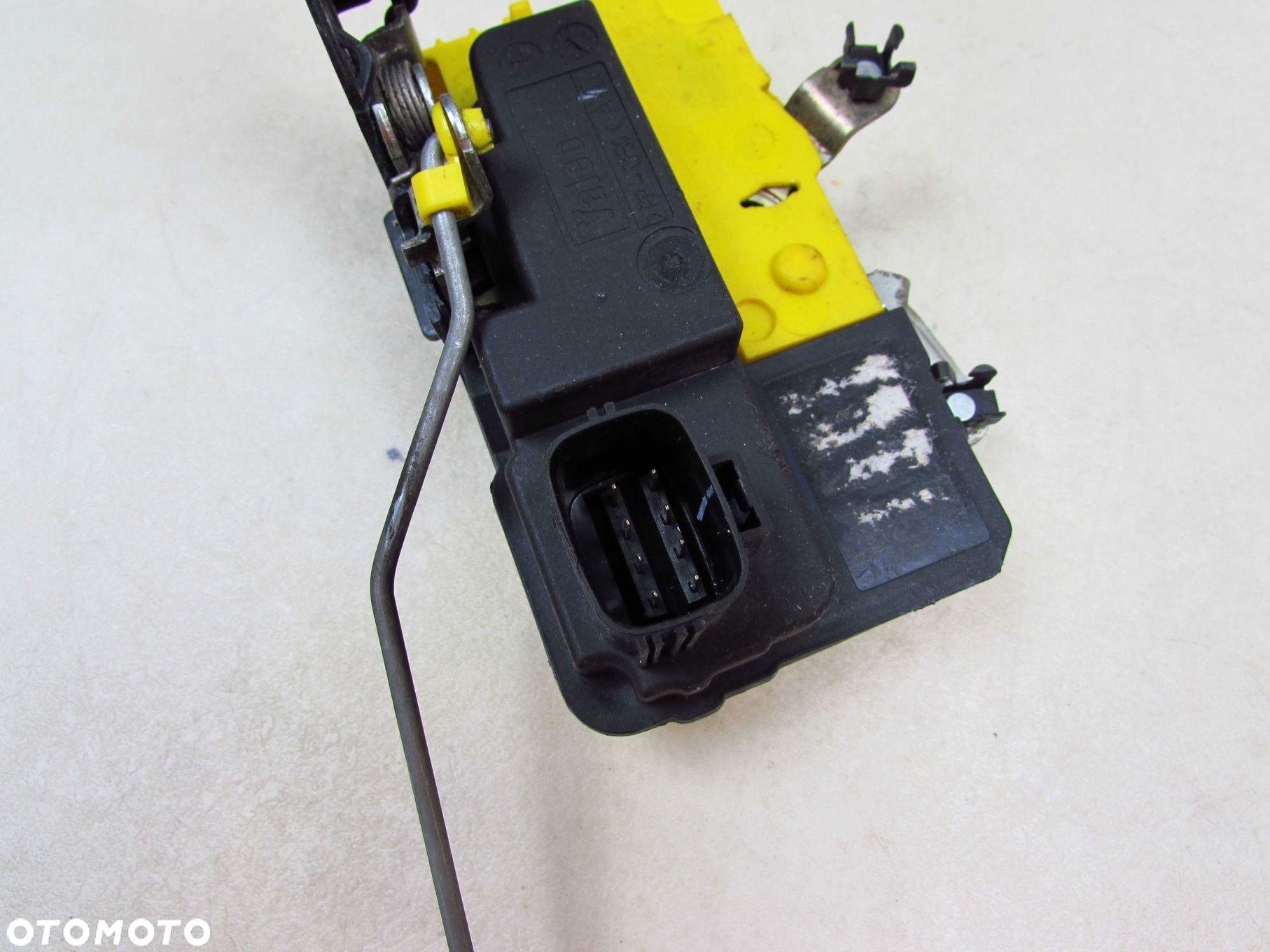 VOLVO S60 V70 XC70 LIFT 04- ZAMEK DRZWI PRAWY PRZOD 30699749 8 PIN 31253059 - 12