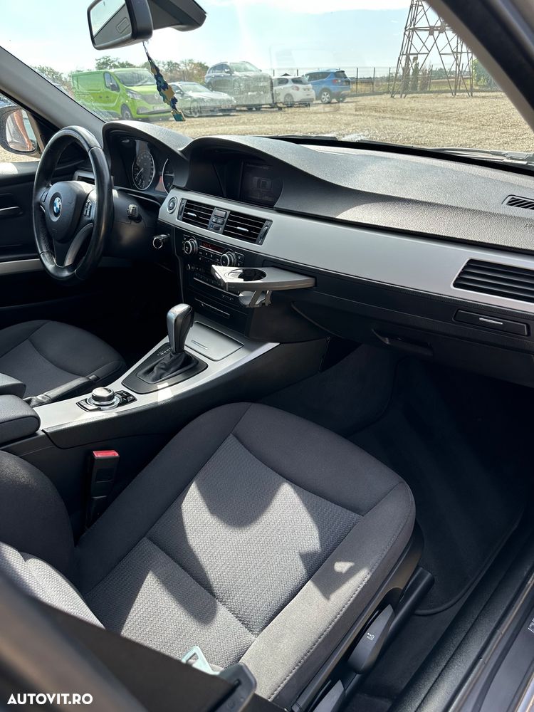 BMW Seria 3 320d DPF Aut. - 8