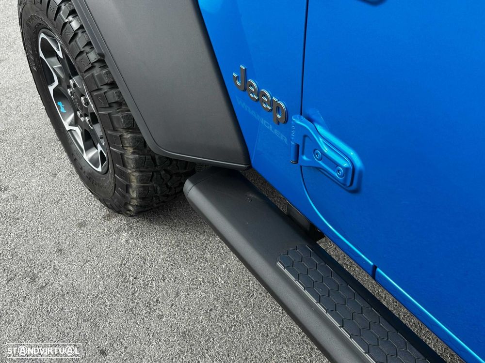 Jeep Wrangler Unlimited - 21