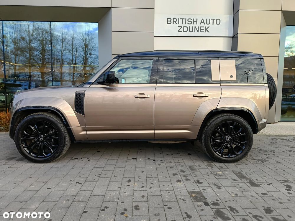 Land Rover Defender - 8