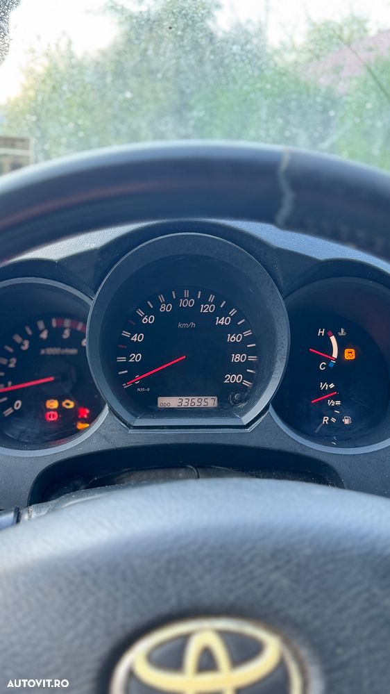 Toyota Hilux - 6