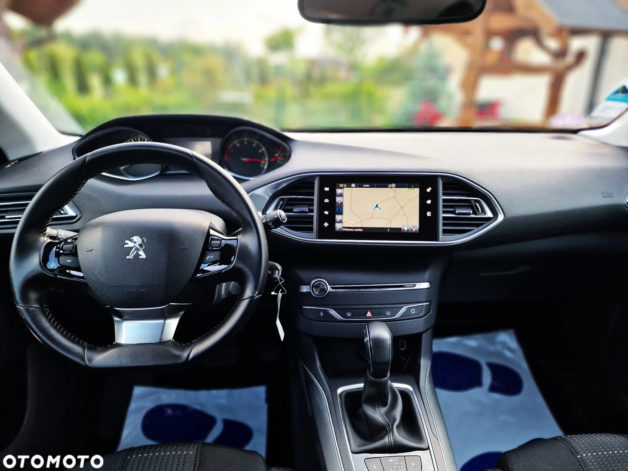 Peugeot 308 SW 1.2 PureTech Allure S&S - 31