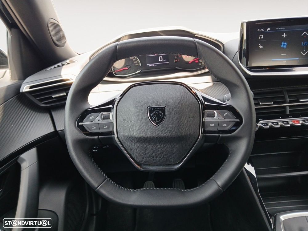 Peugeot 2008 1.2 PureTech Style - 12