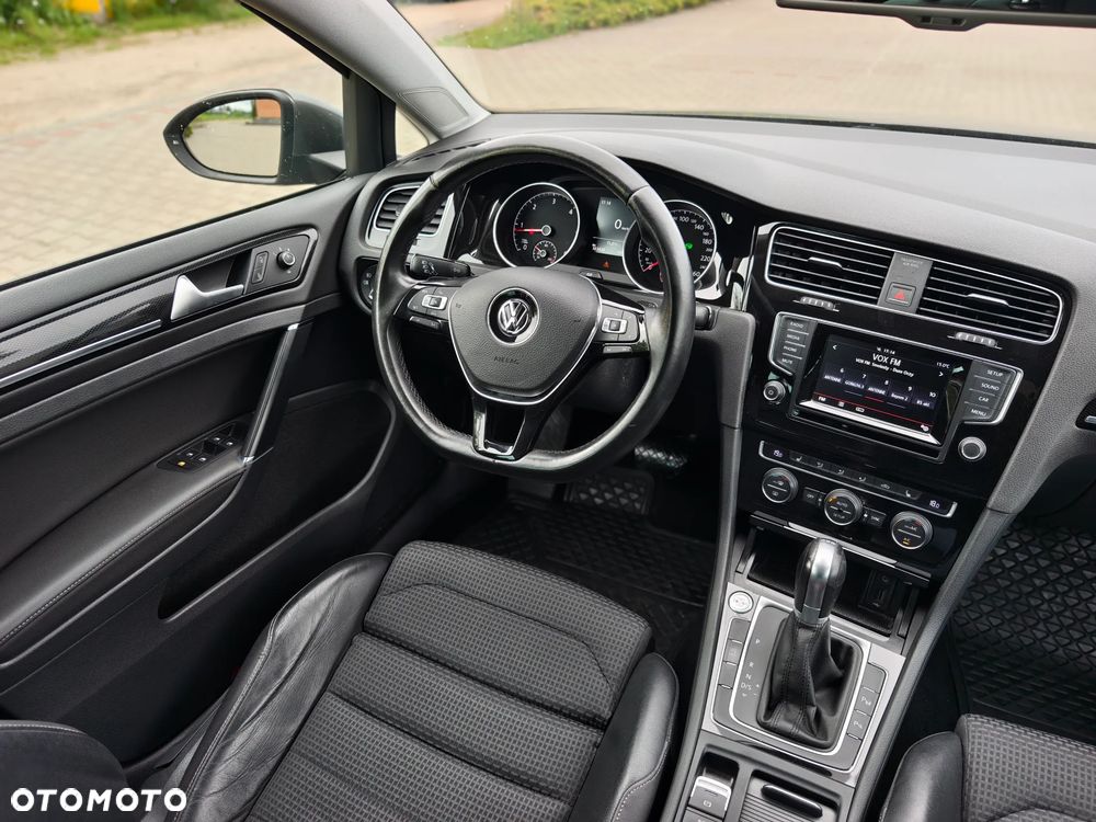 Volkswagen Golf 2.0 BlueTDI DSG Highline - 15