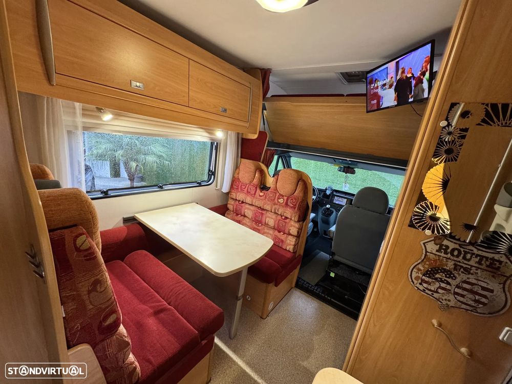 Ford Trigano Challenger Genesis 33 6 lugares - 3