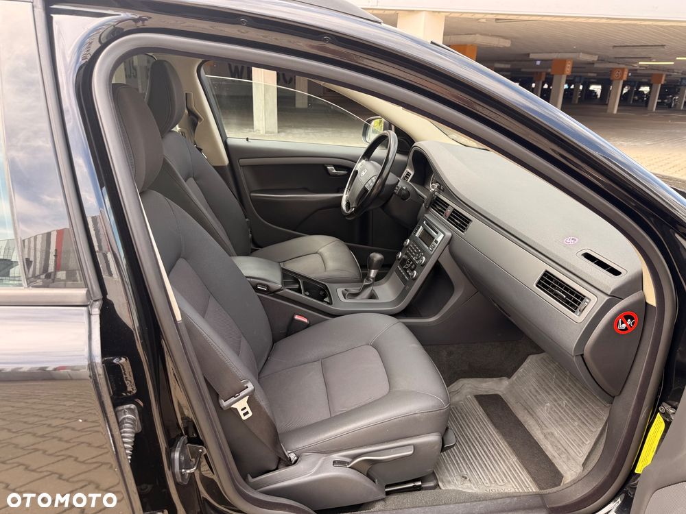 Volvo V70 2.0 - 17