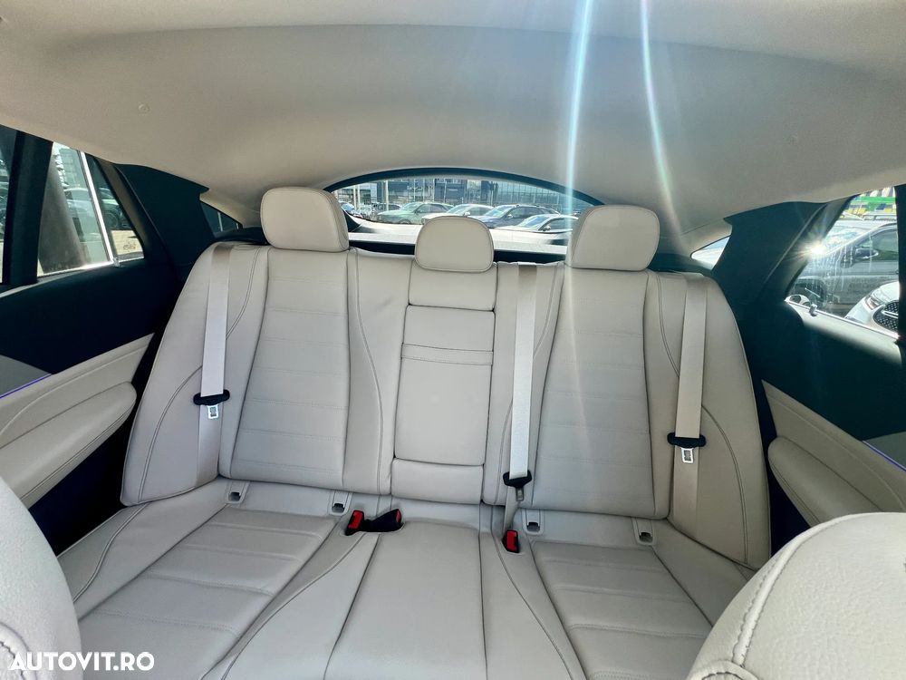Mercedes-Benz GLE Coupe 300 d 4MATIC MHEV - 13