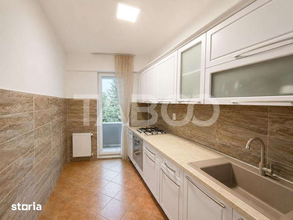 Apartament cu 2 camere in zona Centru mobilat si utilat in bloc nou — fotografia 3
